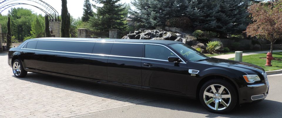 Highest level of luxury transportation with RLimo: Premium Limousine Services in Singapore