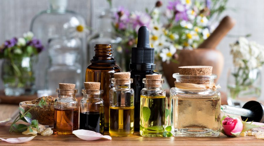 Essential Oils for Mental Clarity: A Natural Way to Boost Productivity in Hong Kong