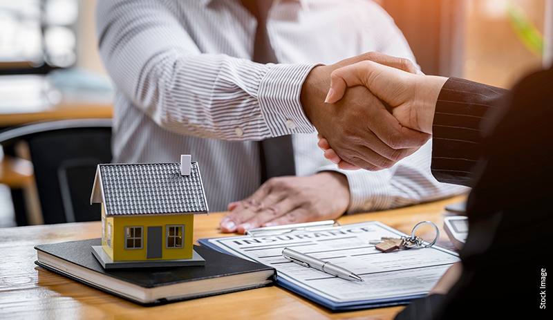 tips for staging a house to sell